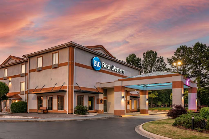 Best Western Carlton Suites