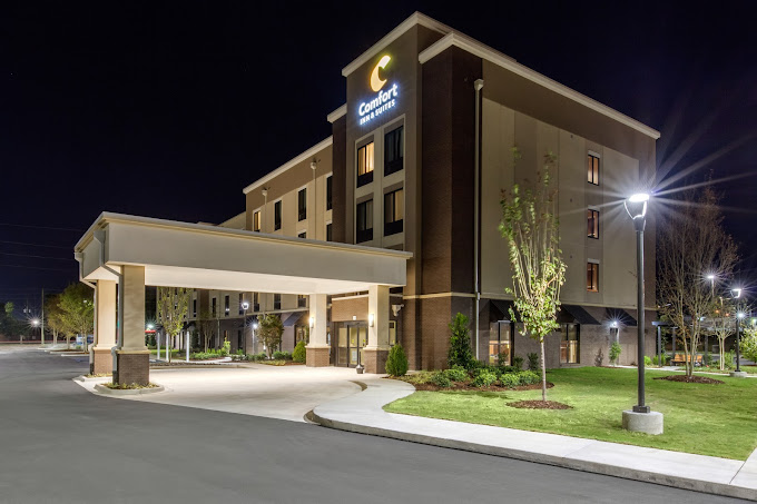 Comfort Inn and Suites - Crossplex Village