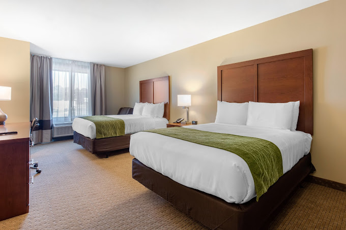 Comfort Inn and Suites - Crossplex Village