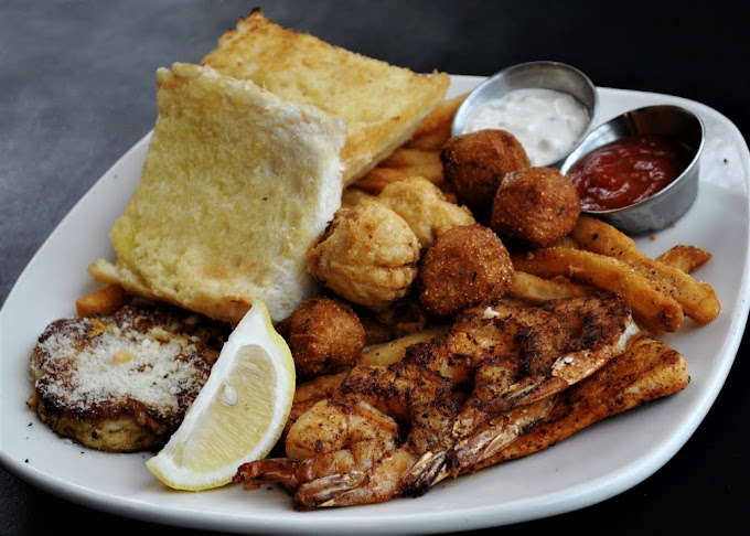 Half Shell Oyster House, Pelham