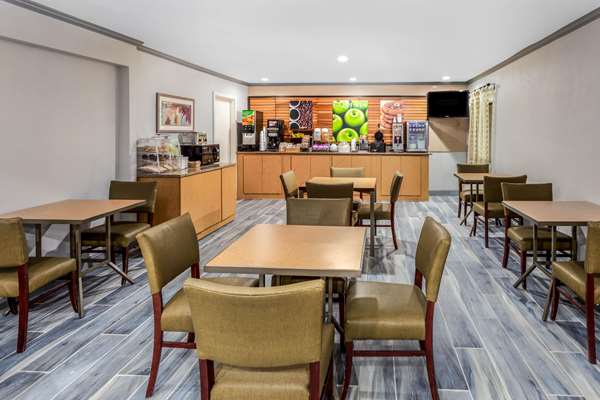 La Quinta Inn by Wyndham Birmingham - Inverness